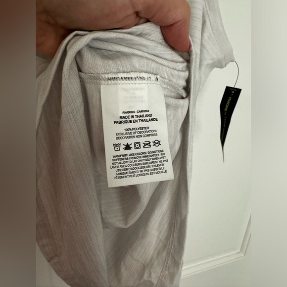 NWT Nike dri fit tank top - Picture 4 of 6